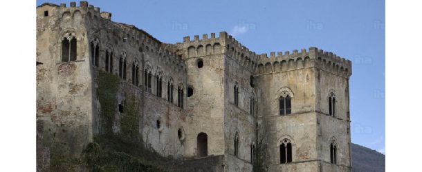 Studi per i restauro  conservativo, per il recupero e la valorizzazione di Castel Tonini
