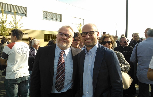 Il sindaco di Bientina Corrado Guidi (presidente dell'Unione Valdera) con il collega Simone Millozzi, sindaco di Pontedera