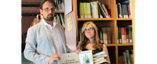 IL LIONS CLUB PONTEDERA/VALDERA DONA 400 LIBRI ALLA BIBLIOTECA DI CASCINA