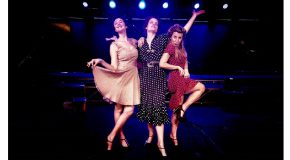 In scena “Sorellamen – La vera storia di tre sorelle finte”