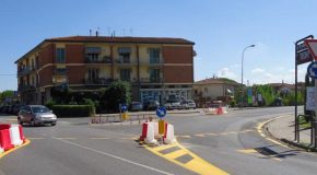 L’1 E IL 2 aprile si asfalta la rotatoria di via Matteotti – Predisposto un percorso alternativo per aggirare i lavori